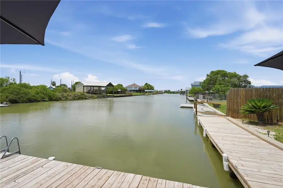 220 W Sagebrush Street, Rockport, TX 78382 - #3