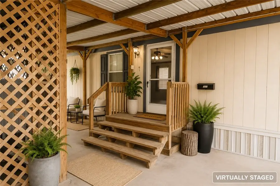207 Dunbar Street, Refugio, TX 78377 - #2