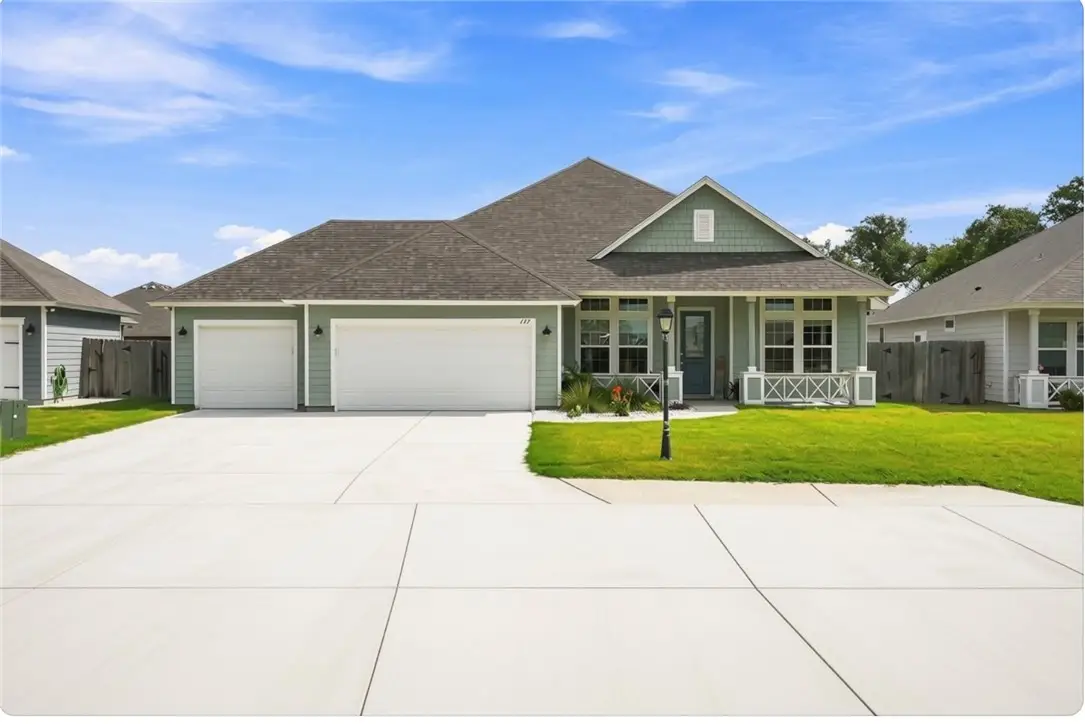 137 Angel Oak Drive, Rockport, TX 78382 - #1