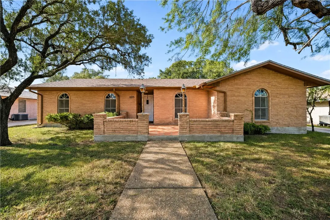 1125 Adeline Street, Sinton, TX 78387 - #1