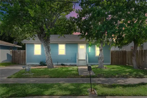 6526 Birmingham Street, Corpus Christi, TX 78414