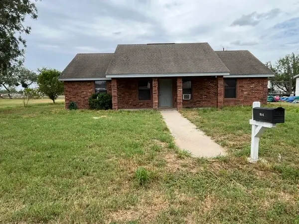 4 J L Ramirez Lane, Hebbronville, TX 78361