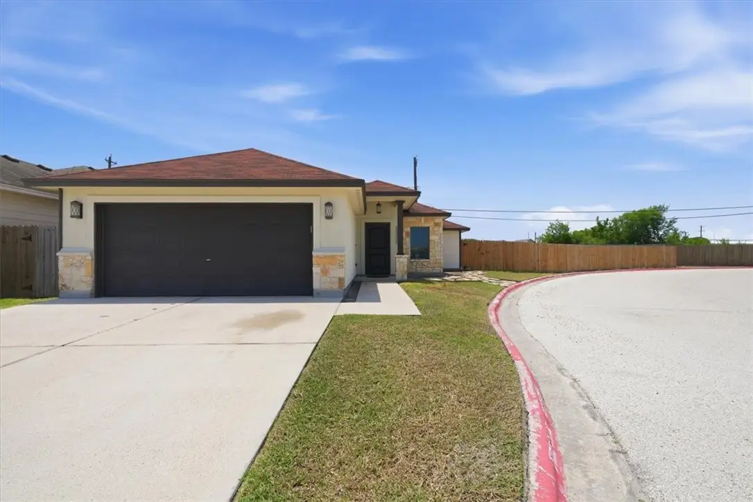 7201 Lake Tranquility Drive, Corpus Christi, TX 78414 - #1