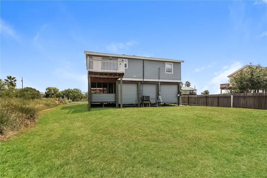 114 W Shady Oak, Rockport, TX 78382 - #3