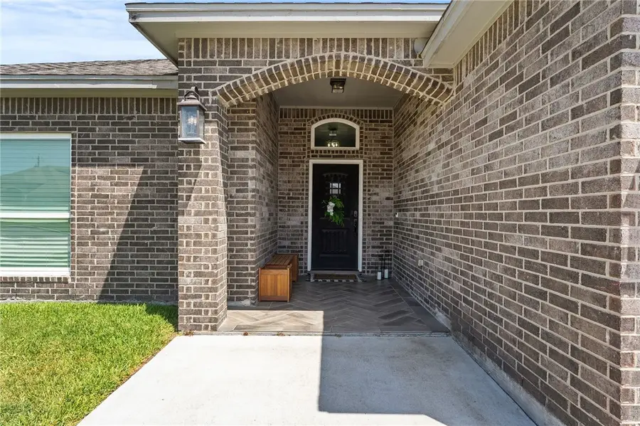 3926 Woodhouse, Corpus Christi, TX 78414 - #2