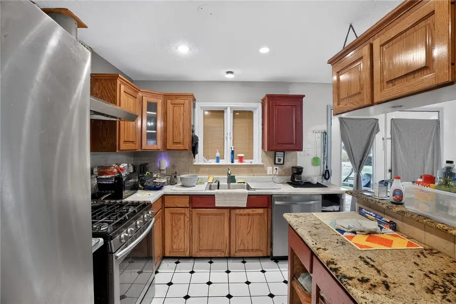 303 W 3rd Street, Rockport, TX 78382 - #3