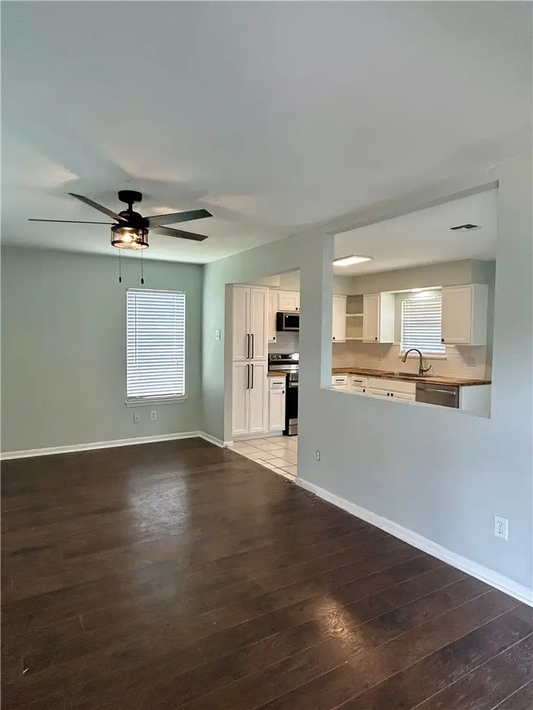 5801 Woodhaven Drive, Corpus Christi, TX 78412 - #2