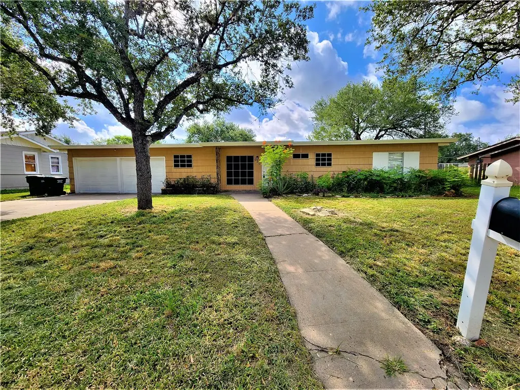 620 Reynolds Avenue, Taft, TX 78390 - #1