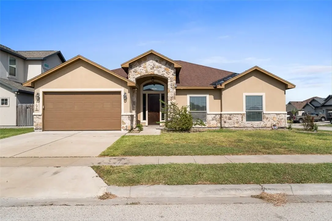 106 Chiman Drive, Portland, TX 78374 - #1