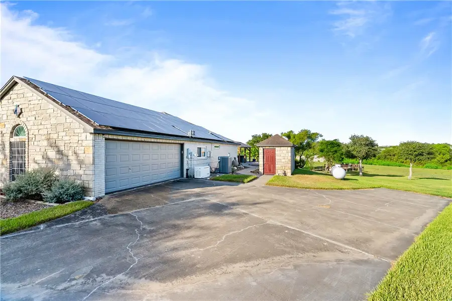 549 House Ave, Sandia, TX 78383 - #3
