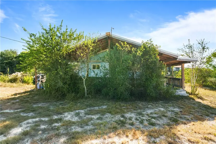 165 Oxbow, Sandia, TX 78383 - #2
