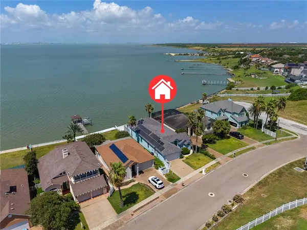 1347 W Bayview Drive, Portland, TX 78374
