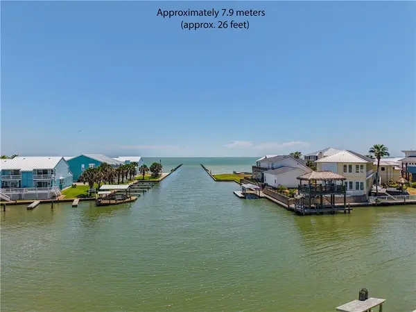 109 Sea Glass Cove, Rockport, TX 78382
