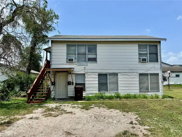 706 W Nettie Avenue, Kingsville, TX 78363