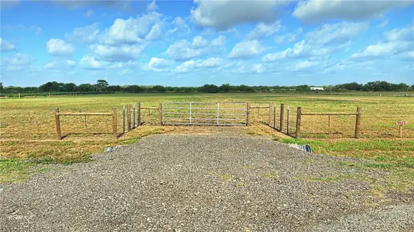 7415 County Road 2395, Sinton, TX 78387