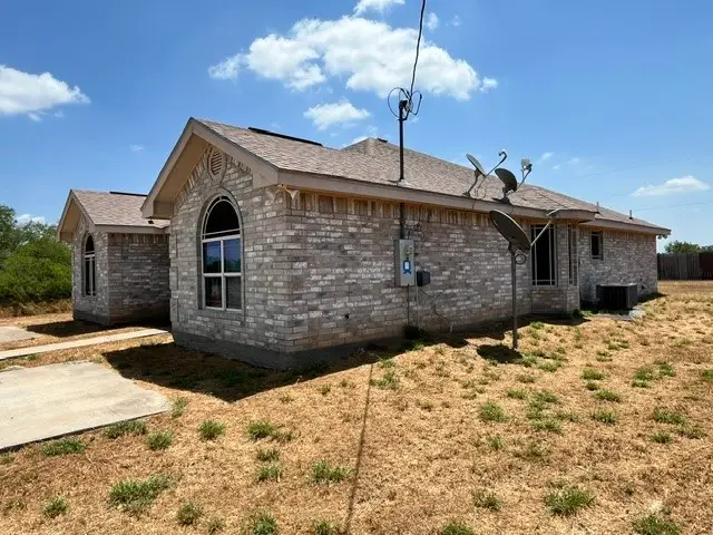 1115 Avenue A, Bruni, TX 78344 - #3
