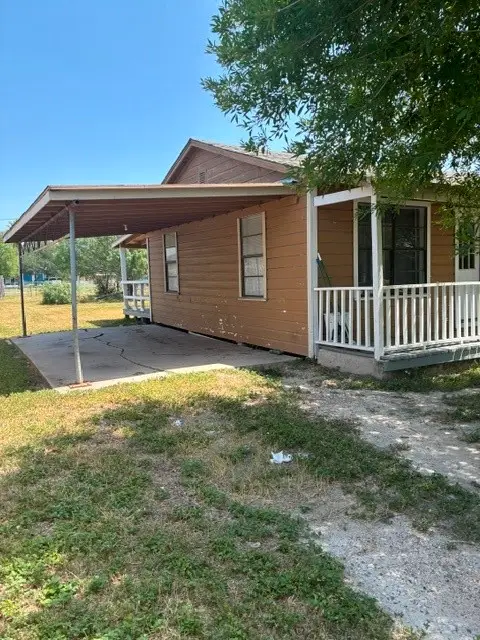1240 E Nettie Avenue, Kingsville, TX 78363 - #3