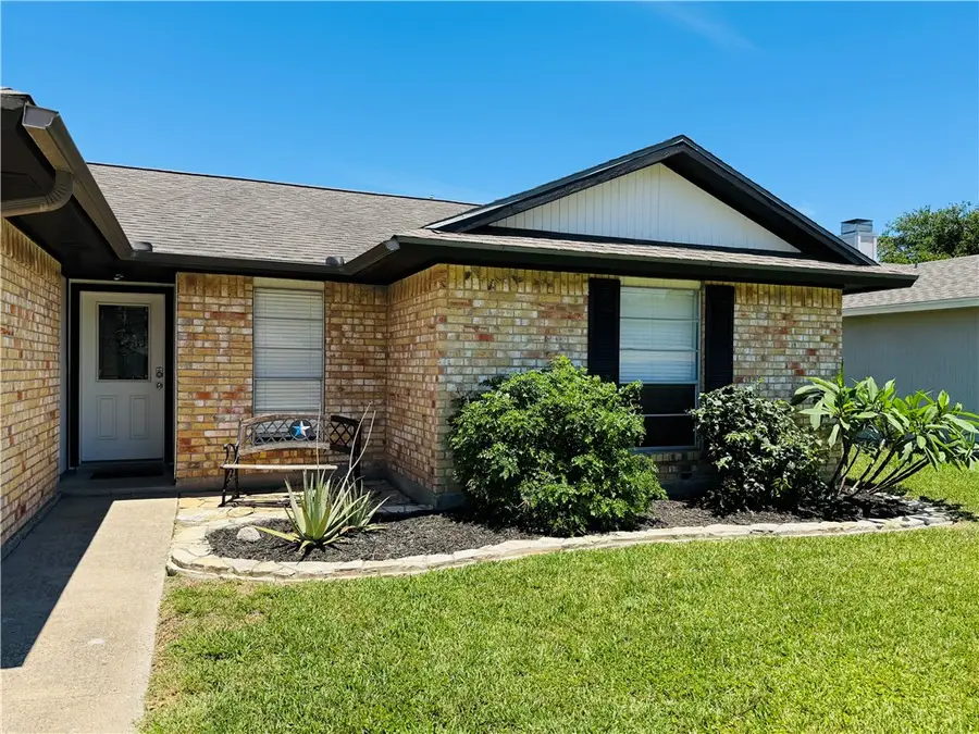 214 Portsmouth Drive, Corpus Christi, TX 78418 - #2