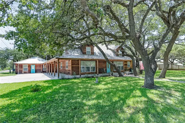 3006 Penoak Avenue, Ingleside, TX 78362