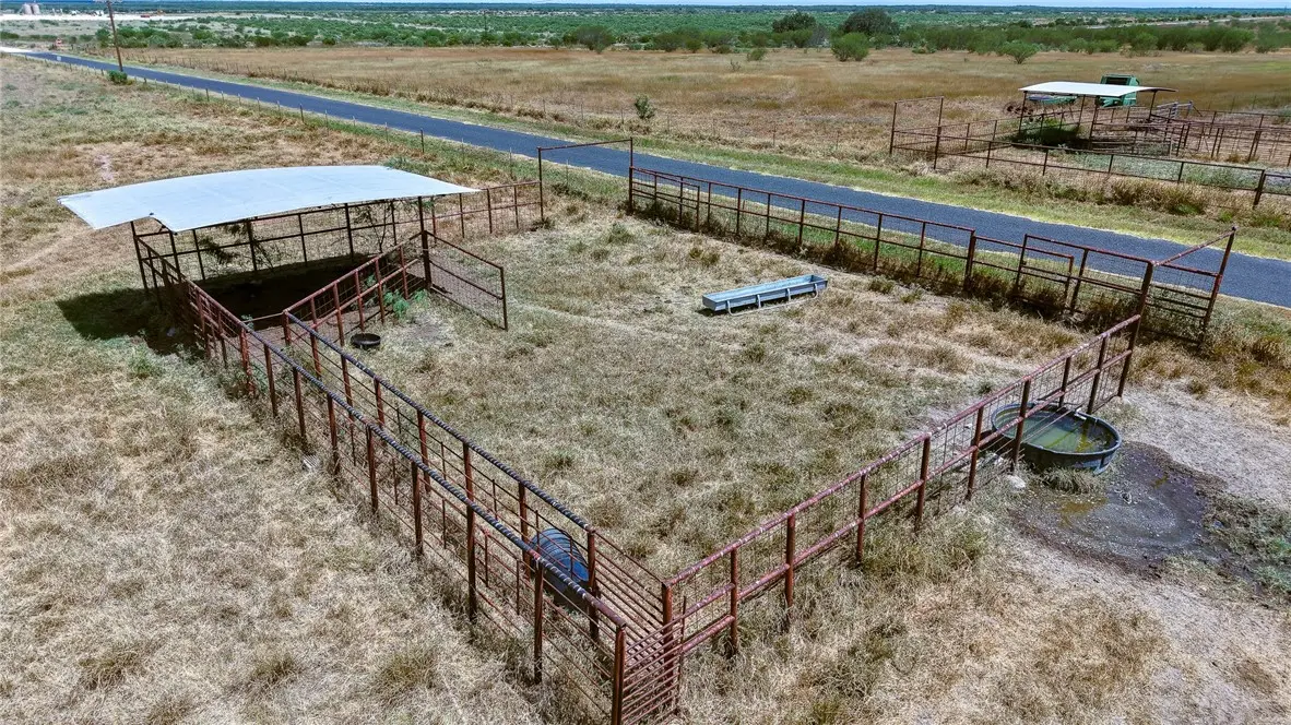 432 Cr 436, Three Rivers, TX 78071 - #1