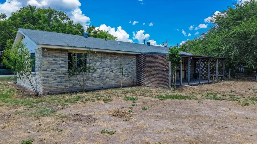 1604 Cadillac, Three Rivers, TX 78071 - #3