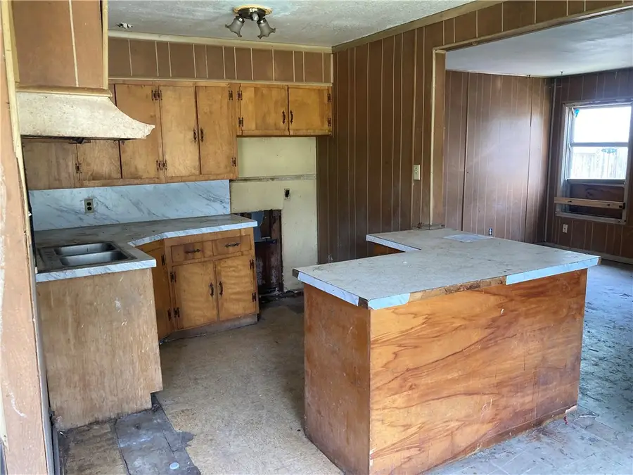4818 Franklin Drive, Corpus Christi, TX 78415 - #3