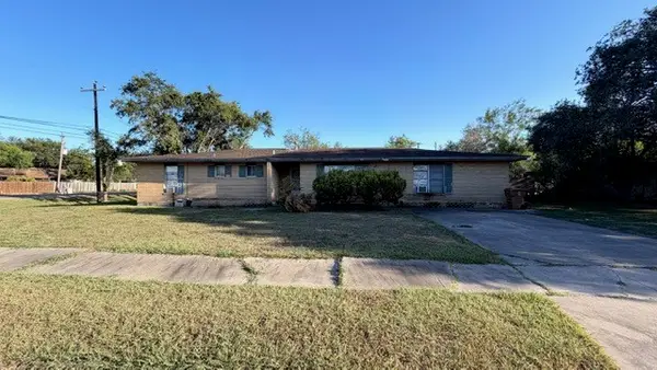 9403 Huntington Drive, Corpus Christi, TX 78410