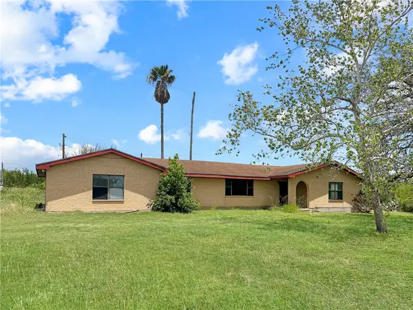 2871 Carr, Beeville, TX 78102
