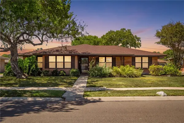 610 Carmel Parkway, Corpus Christi, TX 78411