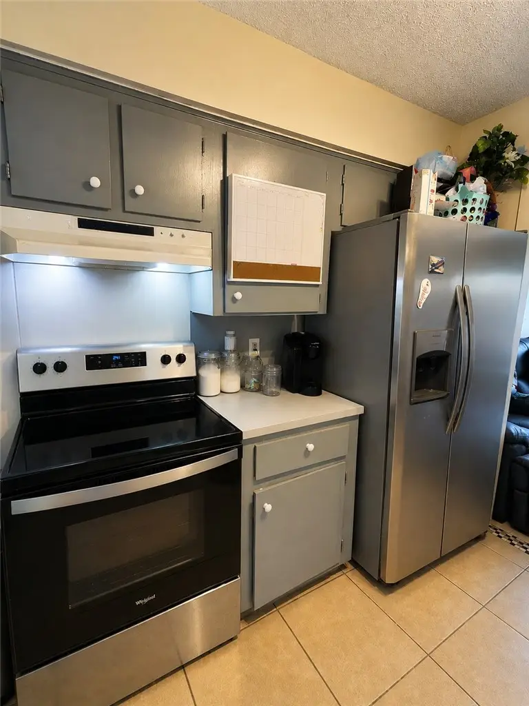1042 S 10th Street, Aransas Pass, TX 78336 - #2