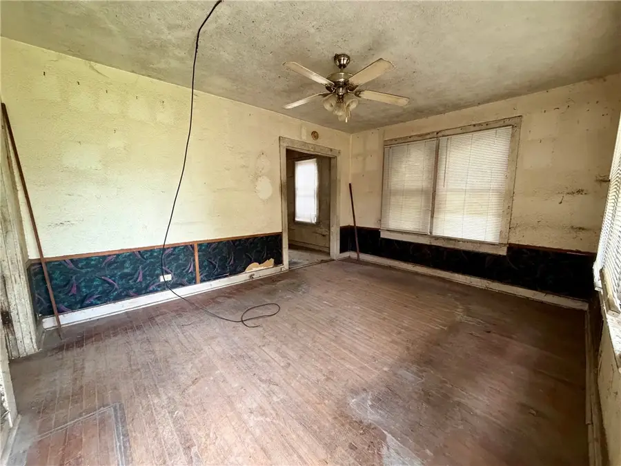 702 W Nettie, Kingsville, TX 78363 - #3