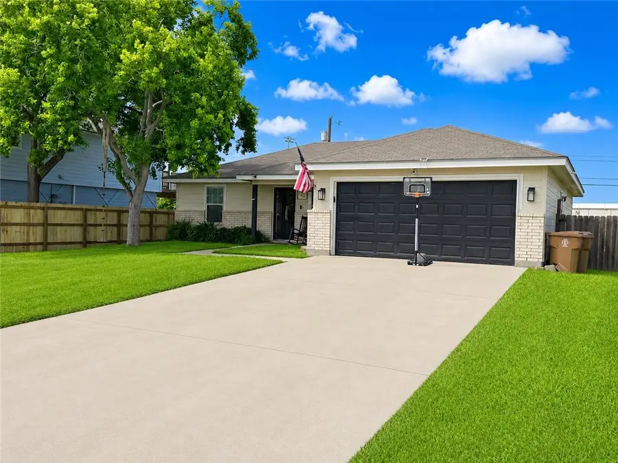 206 Oak Ridge Drive, Corpus Christi, TX 78418 - #3