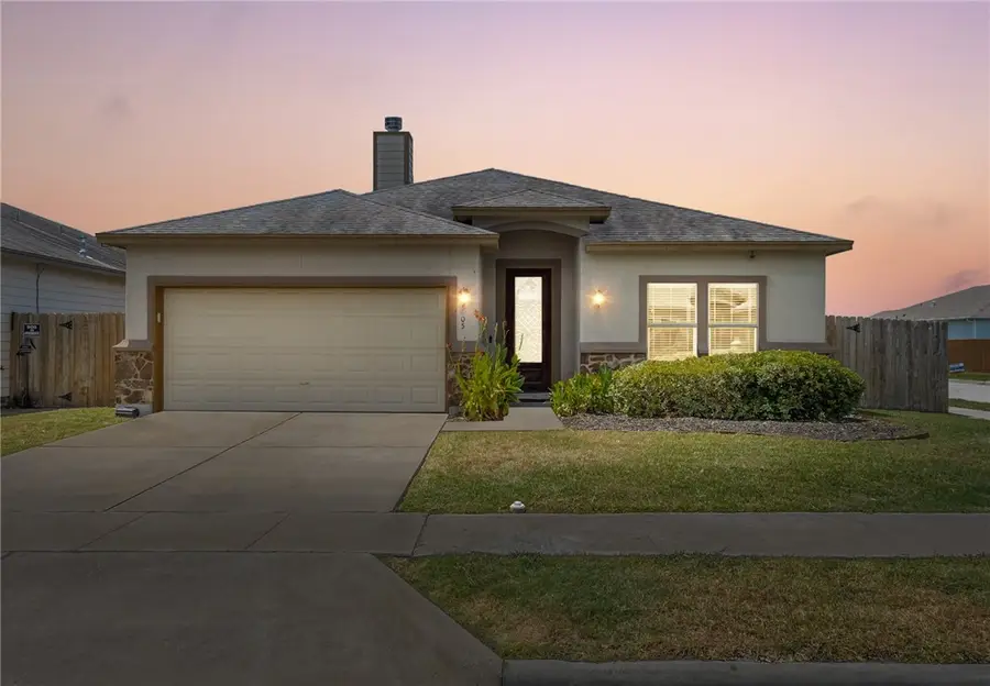7605 Sable Creek Drive, Corpus Christi, TX 78414 - #2