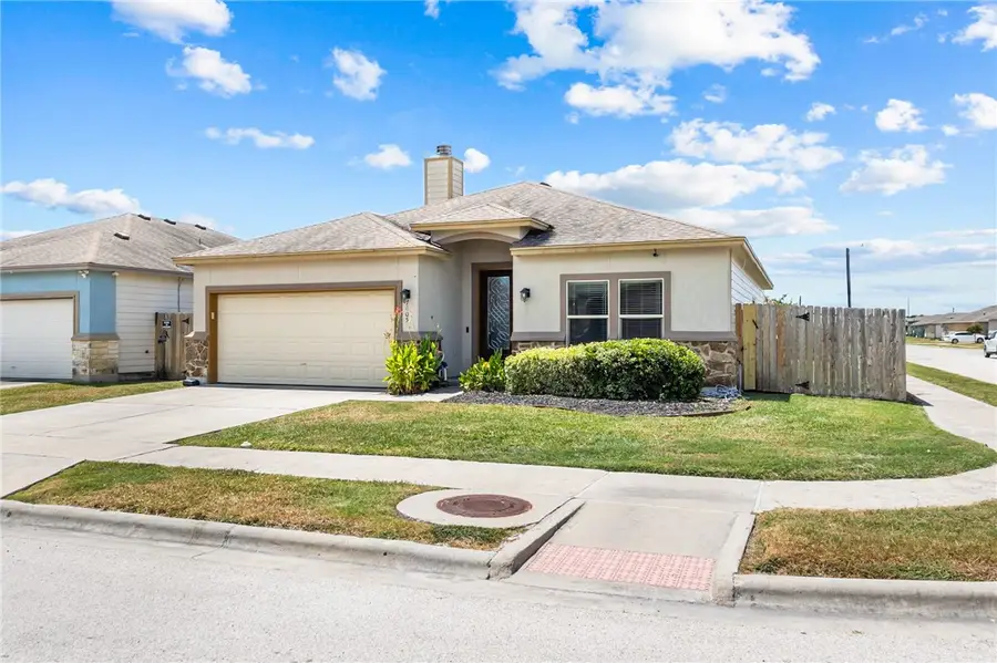 7605 Sable Creek Drive, Corpus Christi, TX 78414 - #3