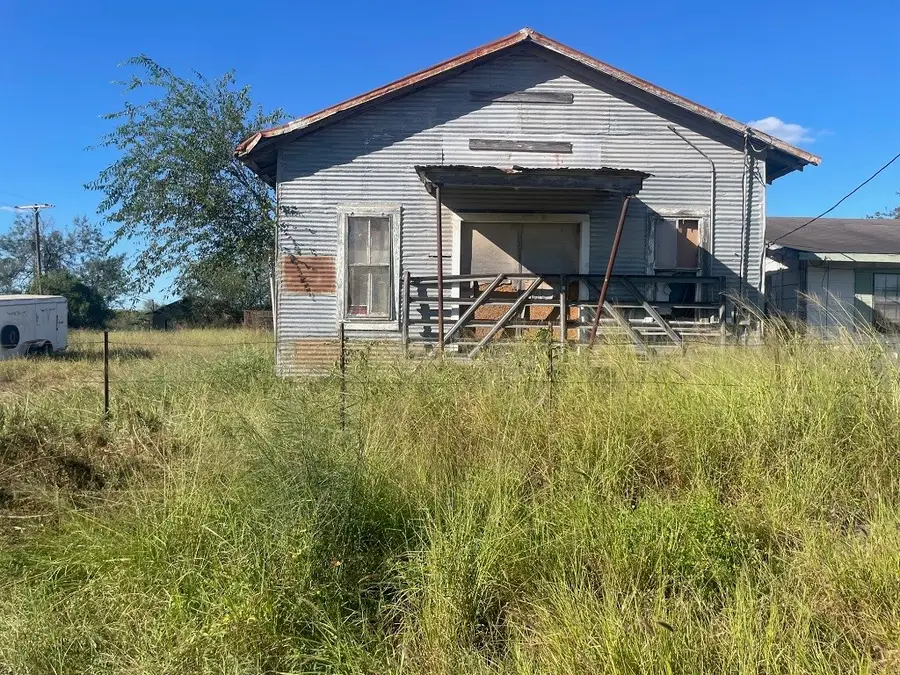 112 W Draper Street, Hebbronville, TX 78361 - #3