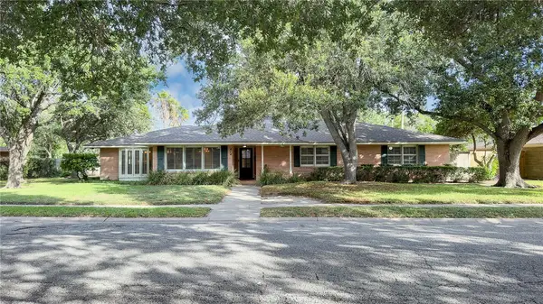 414 Barracuda Place, Corpus Christi, TX 78411