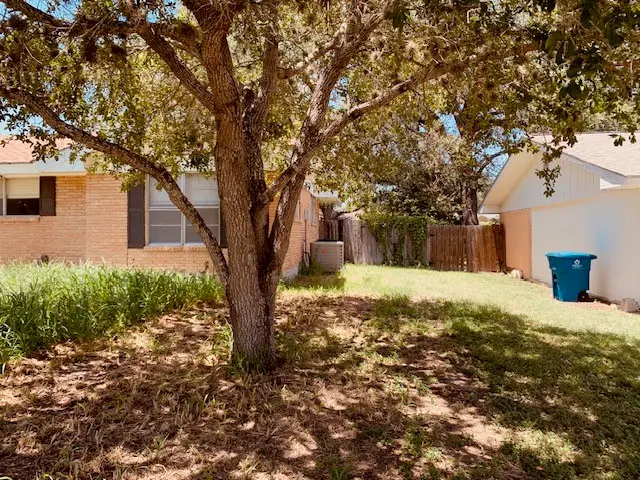 1403 Oriole, Beeville, TX 78102 - #2