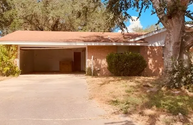 1403 Oriole, Beeville, TX 78102 - #3