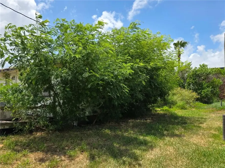 413 N 7th Street, Fulton, TX 78358 - #2