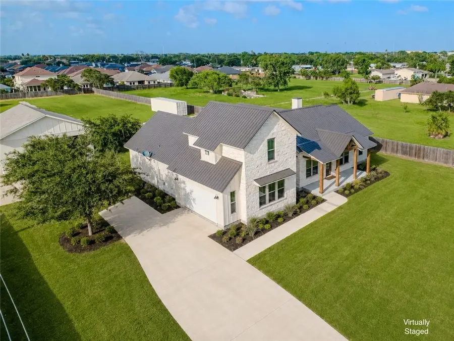 1056 Glenoak Drive, Corpus Christi, TX 78418 - #3
