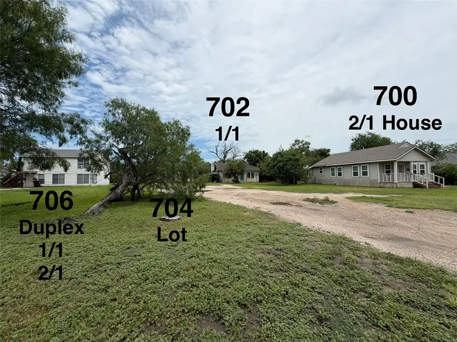 704 W Nettie, Kingsville, TX 78363 - #2