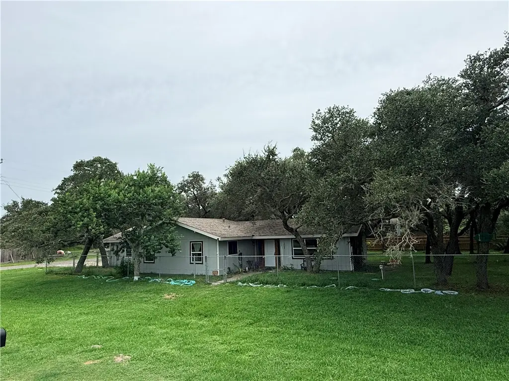 303 W 3rd Street, Rockport, TX 78382 - #1