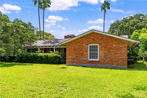 218 Mitchell Street, Corpus Christi, TX 78411