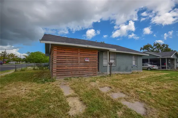 4002 Mcardle, Corpus Christi, TX 78411