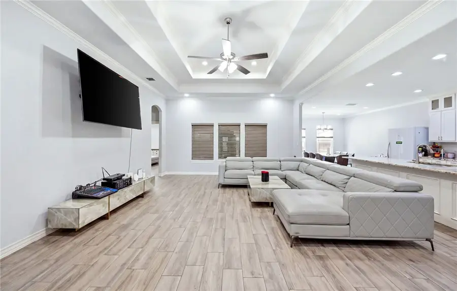 2433 Manuel, Corpus Christi, TX 78414 - #3