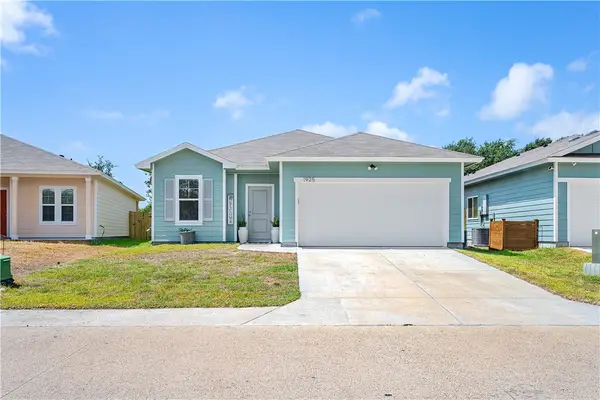 1925 Lighthouse Lakes, Aransas Pass, TX 78336