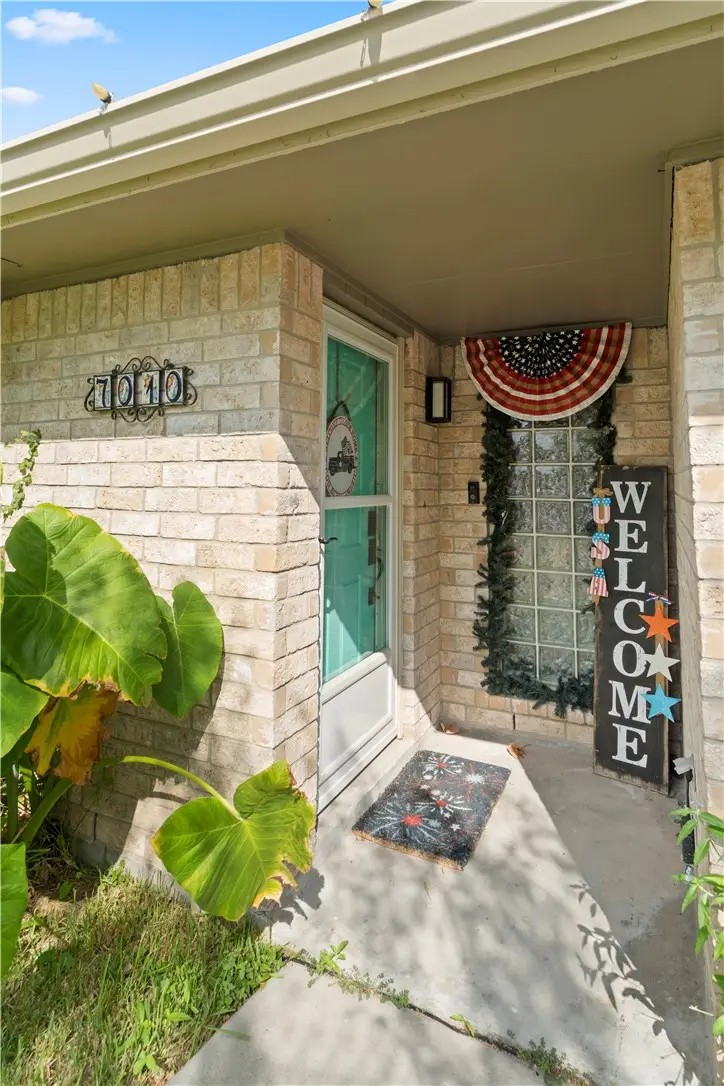 7010 Tree Top Place, Corpus Christi, TX 78413 - #2