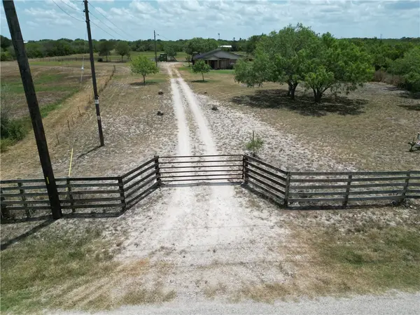 1260 W County Road 303, Orange Grove, TX 78372