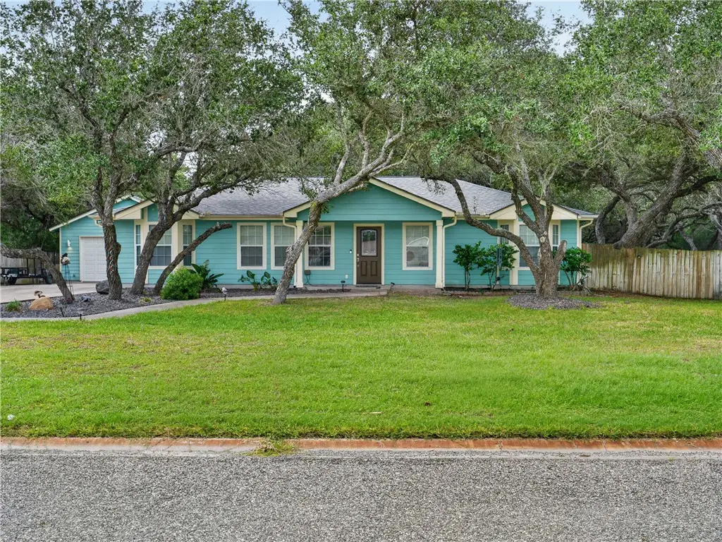 106 El Cid Drive, Rockport, TX 78382 - #1