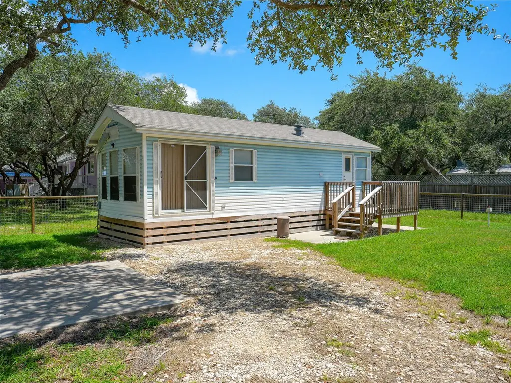 312 Traylor Avenue, Rockport, TX 78382 - #1